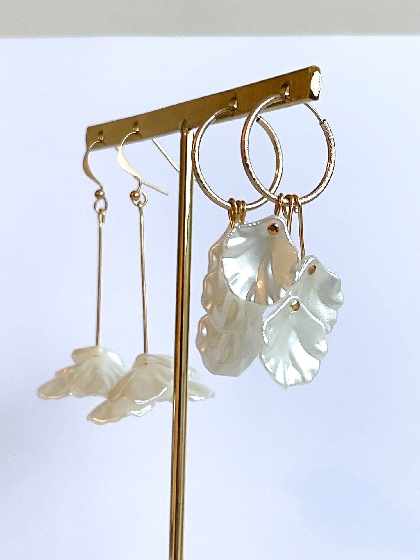 Leaf pearl hoop earrings